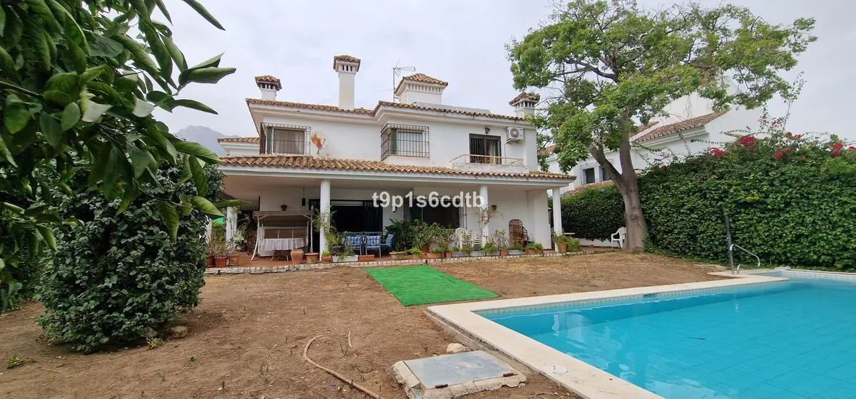 Detached Villa in Marbella