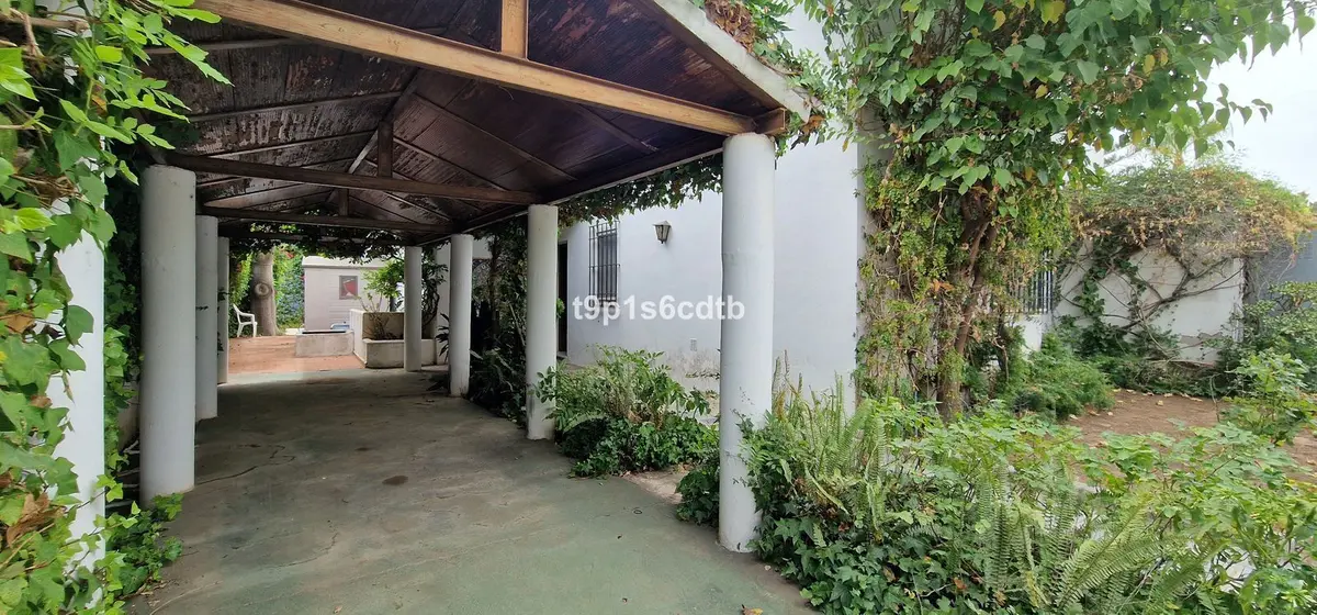 Detached Villa in Marbella