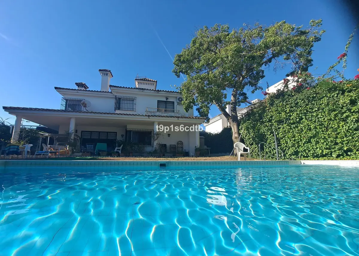 Detached Villa in Marbella