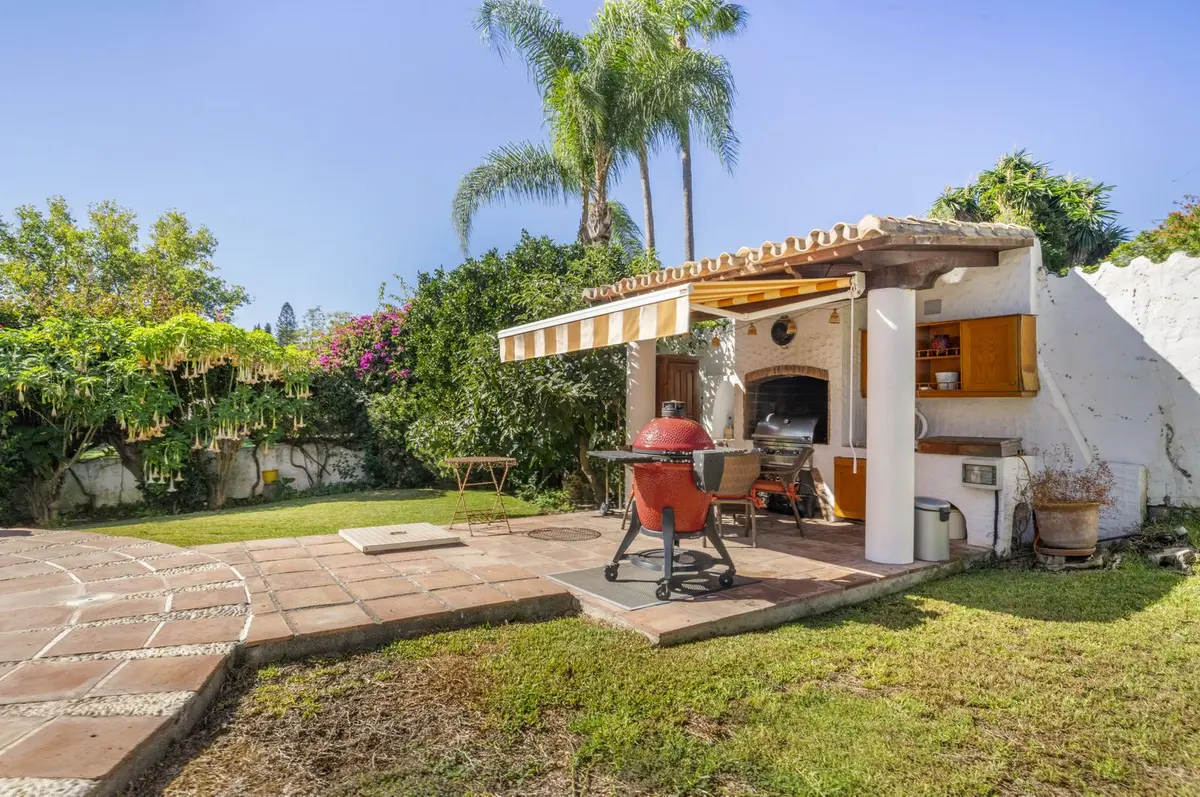 Detached Villa in Guadalmina Alta