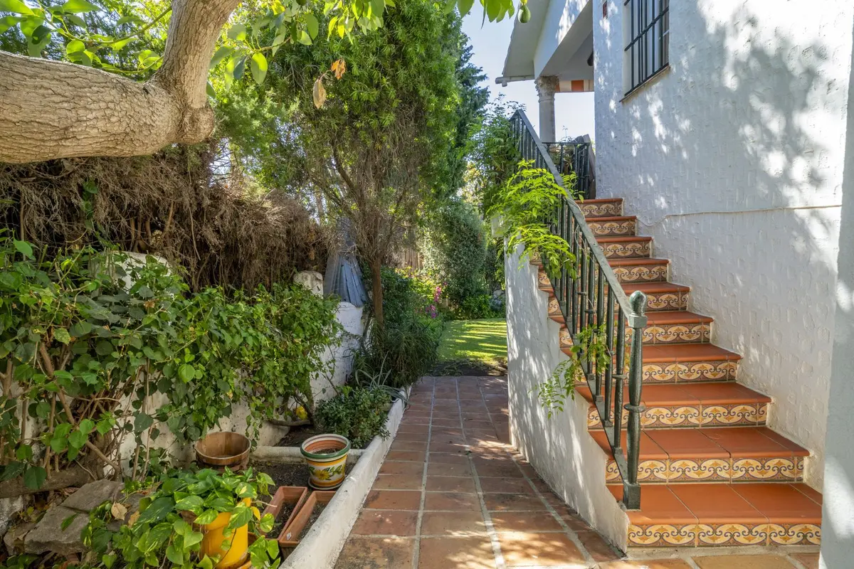Detached Villa in Guadalmina Alta