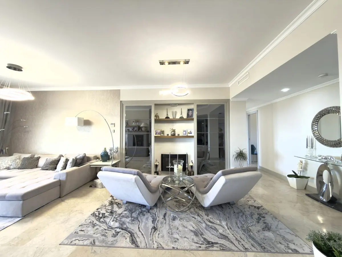 Middle Floor Apartment in Elviria
