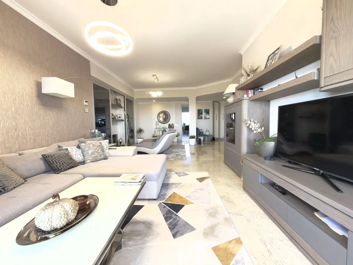 Middle Floor Apartment in Elviria