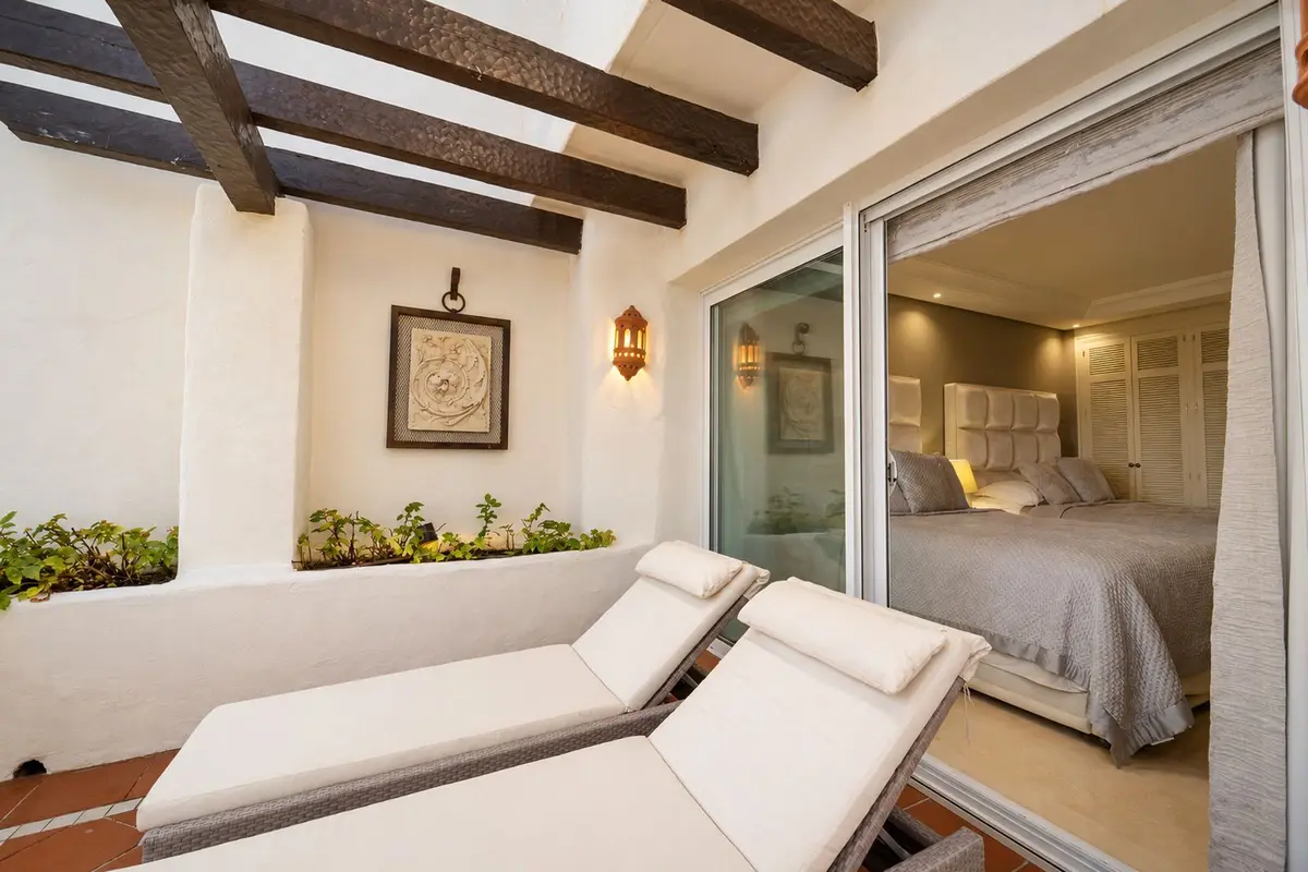 Middle Floor Apartment in Puerto Banús