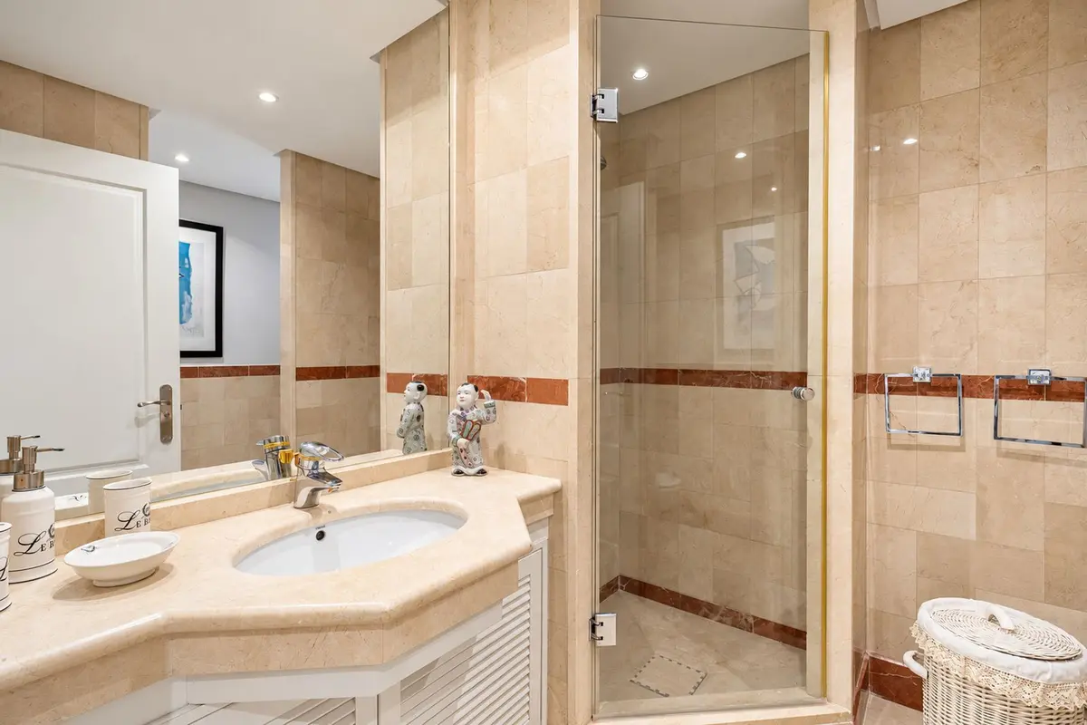 Middle Floor Apartment in Puerto Banús