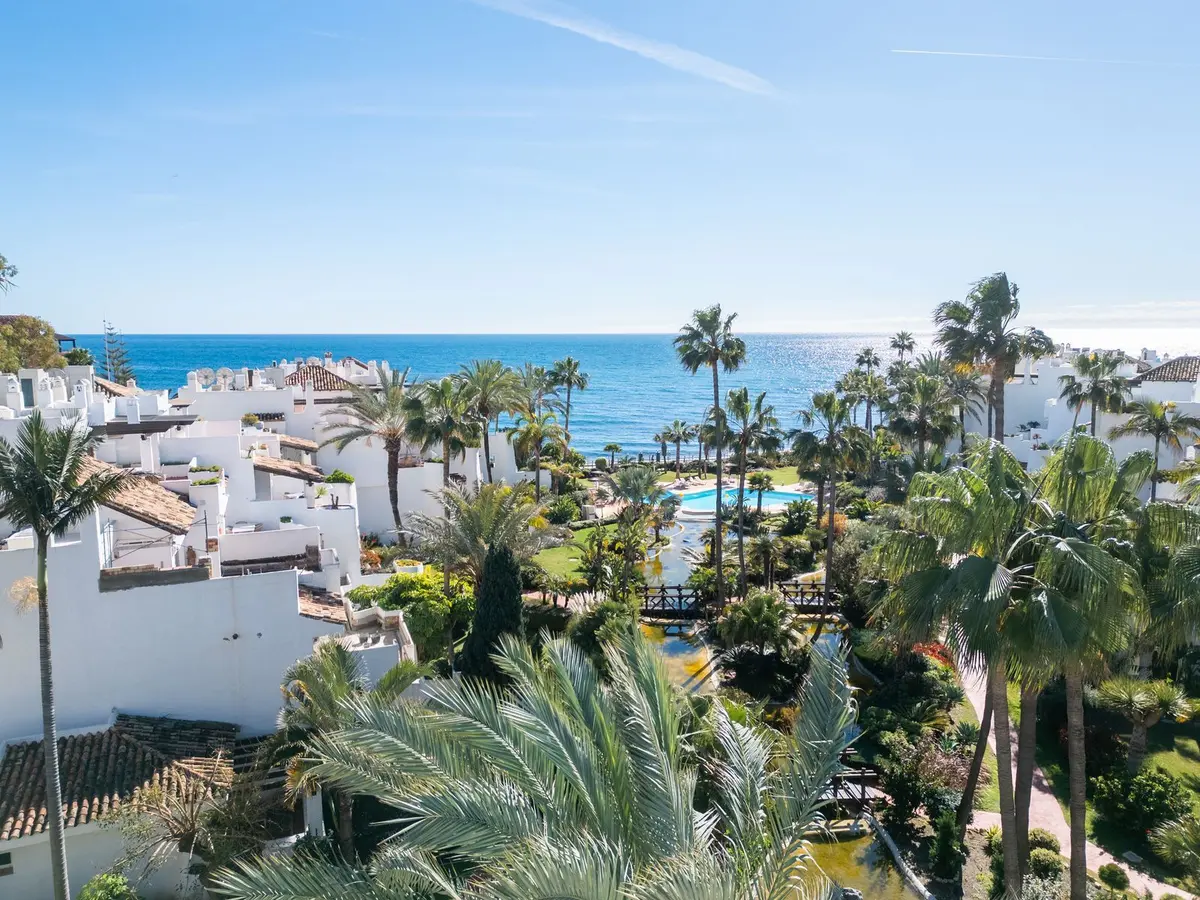 Middle Floor Apartment in Puerto Banús