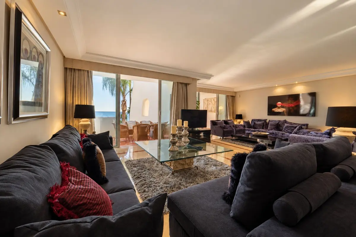 Middle Floor Apartment in Puerto Banús