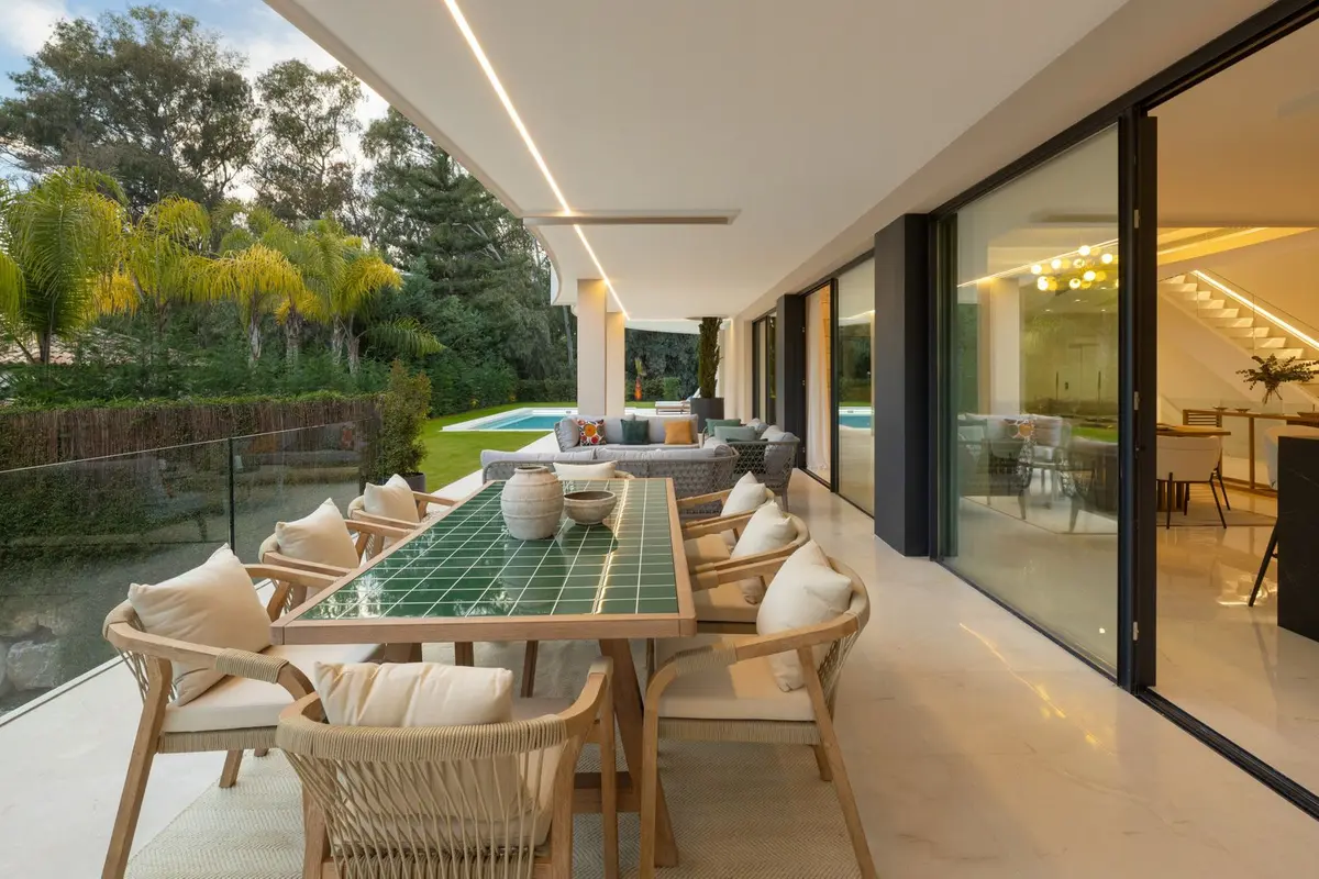 Detached Villa in Nueva Andalucía