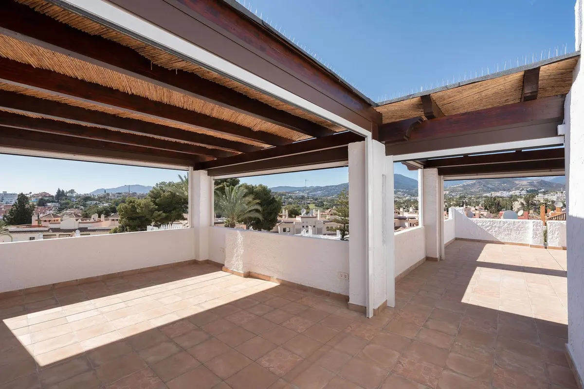 Penthouse in Nueva Andalucía