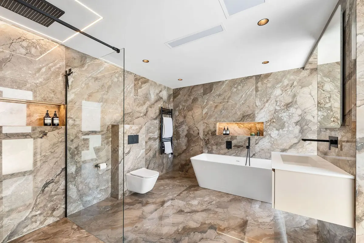 Detached Villa in Bel Air