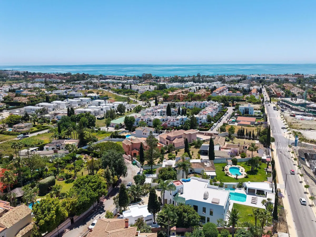 Detached Villa in Bel Air
