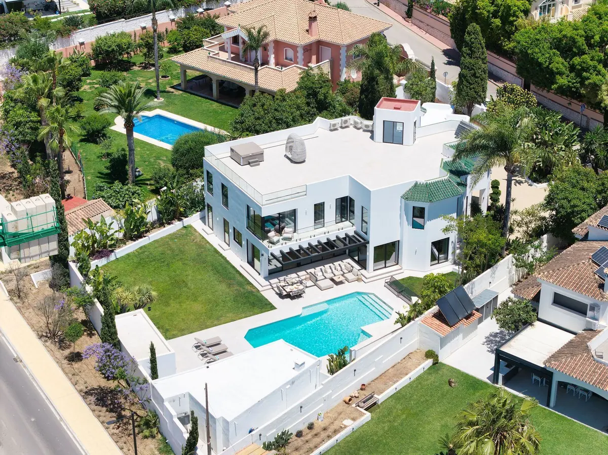 Detached Villa in Bel Air