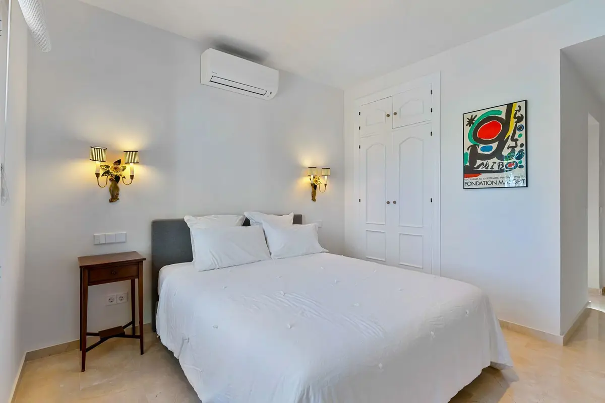 Detached Villa in El Paraiso