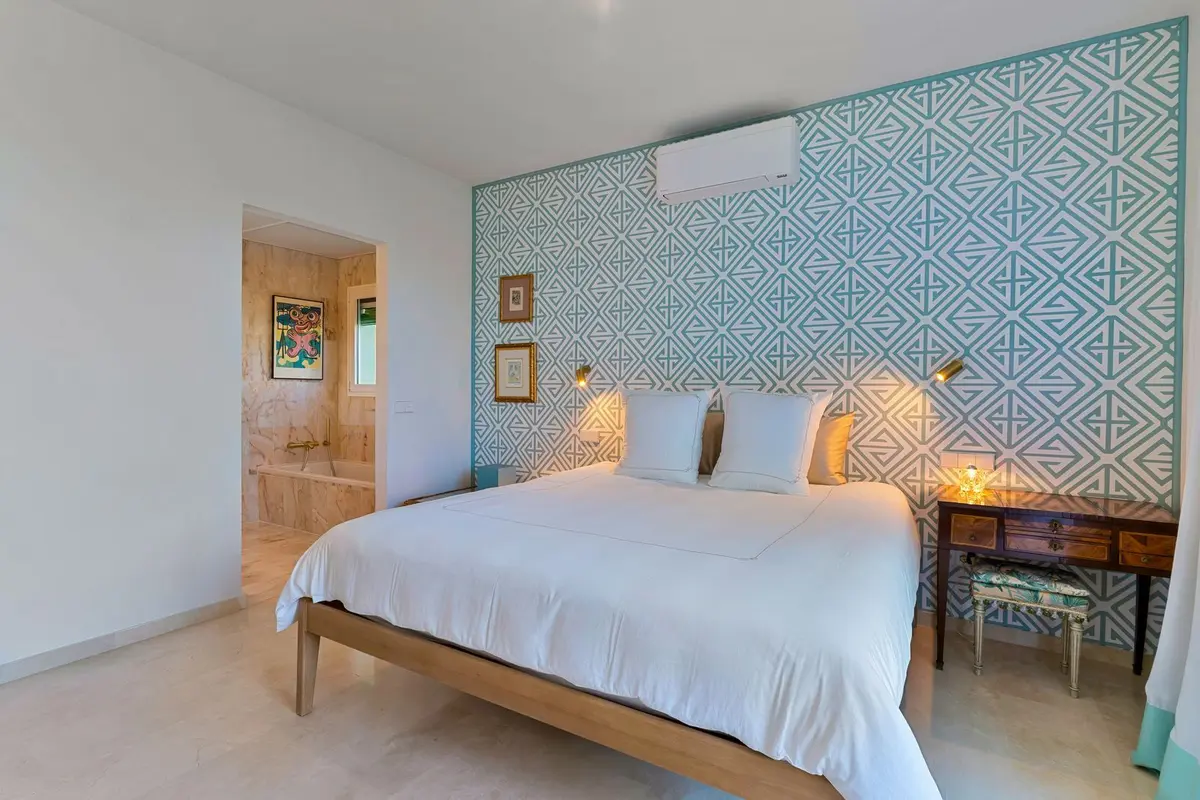 Detached Villa in El Paraiso
