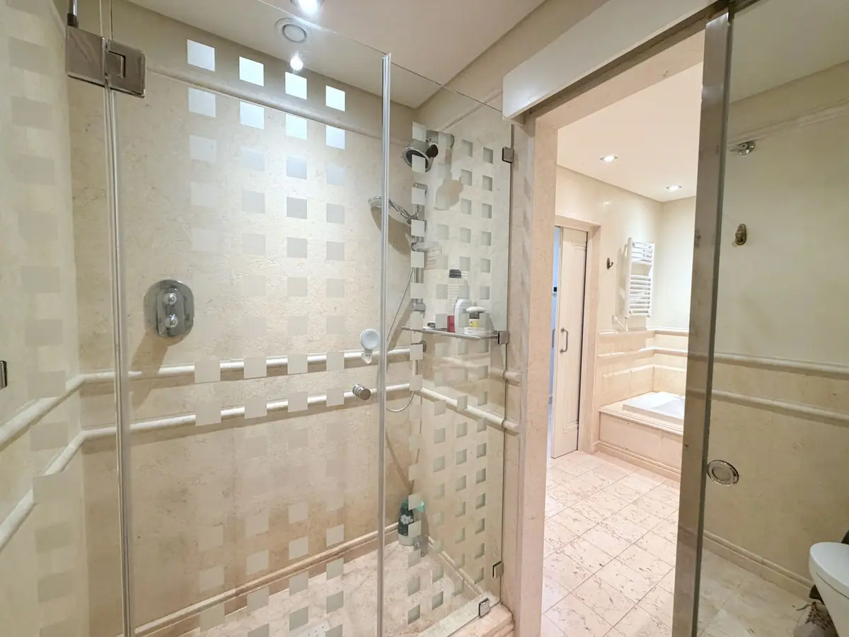 Middle Floor Apartment in Estepona