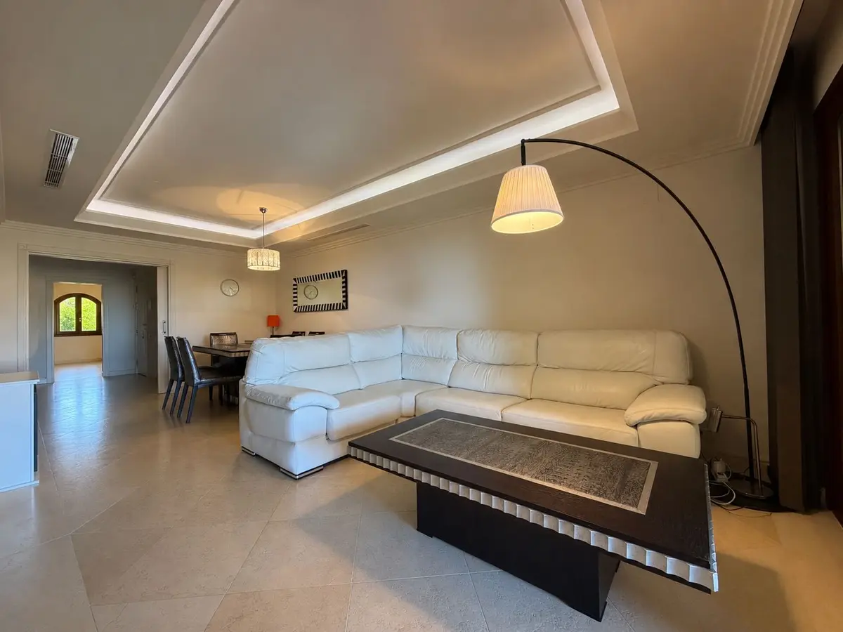 Middle Floor Apartment in Estepona