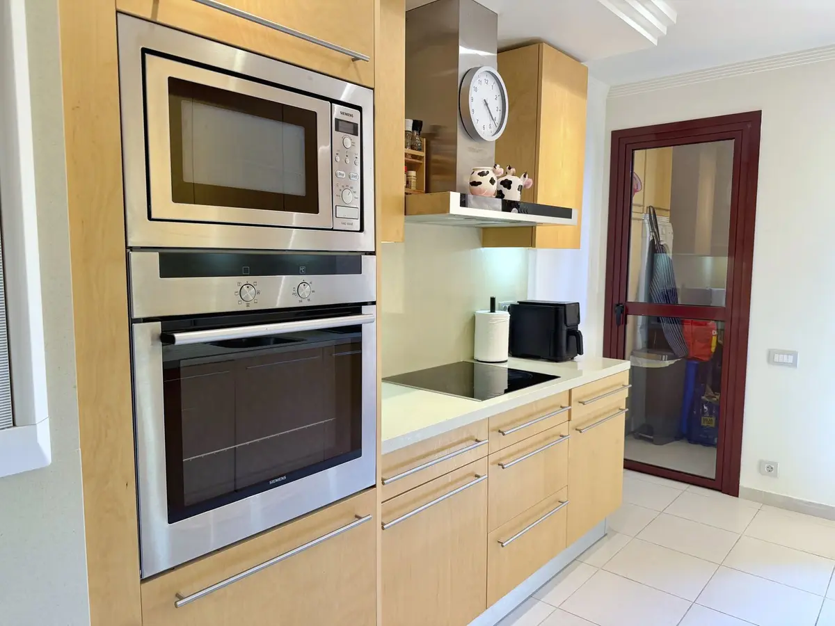 Middle Floor Apartment in Estepona