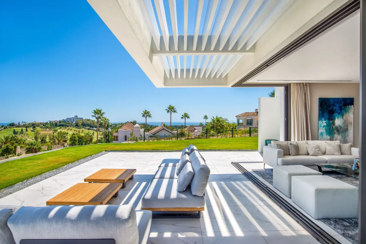 Middle Floor Apartment in El Paraiso