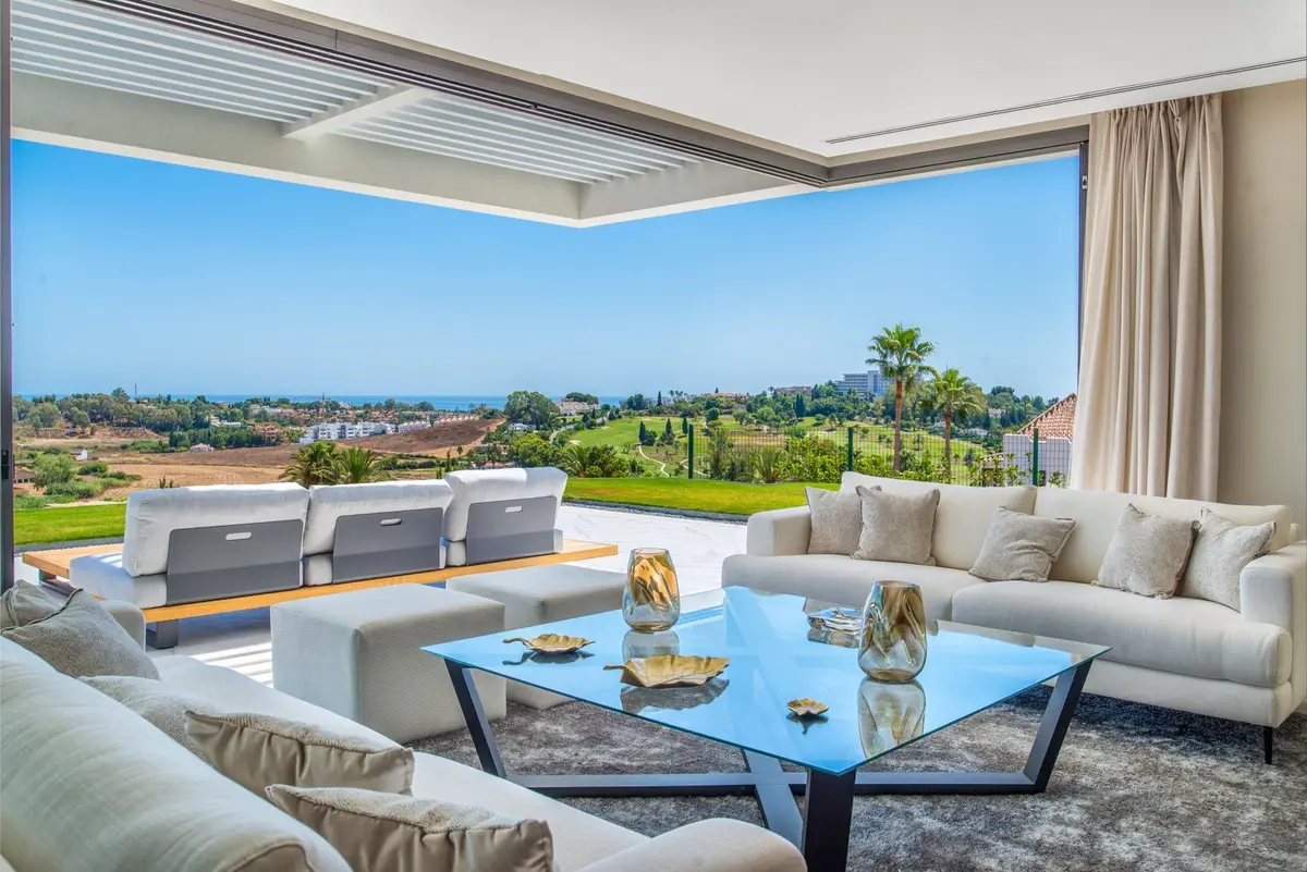 Middle Floor Apartment in El Paraiso