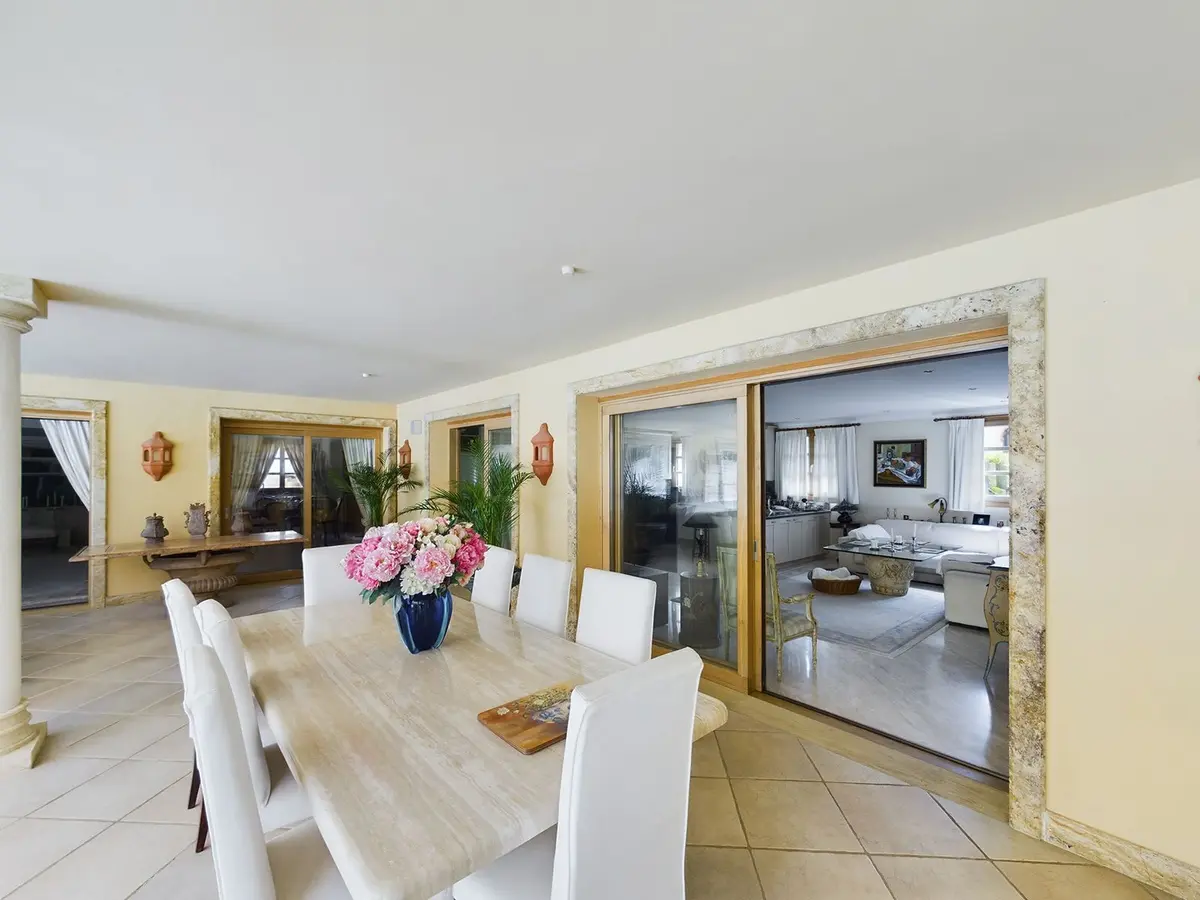 Detached Villa in Nueva Andalucía