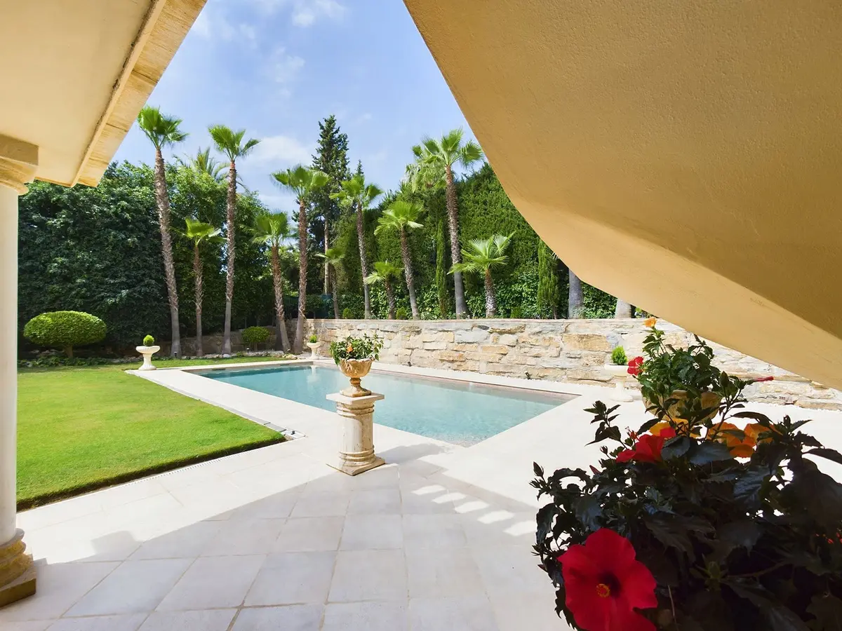 Detached Villa in Nueva Andalucía