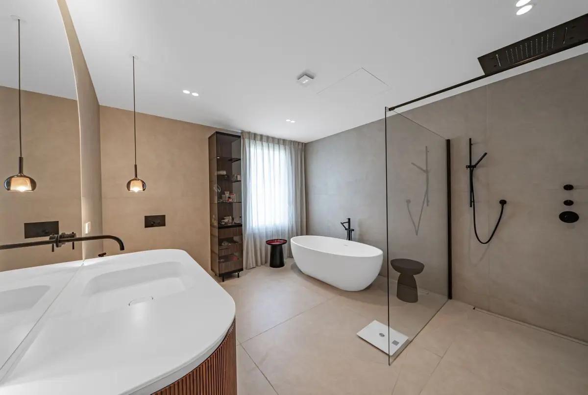 Middle Floor Apartment in Estepona