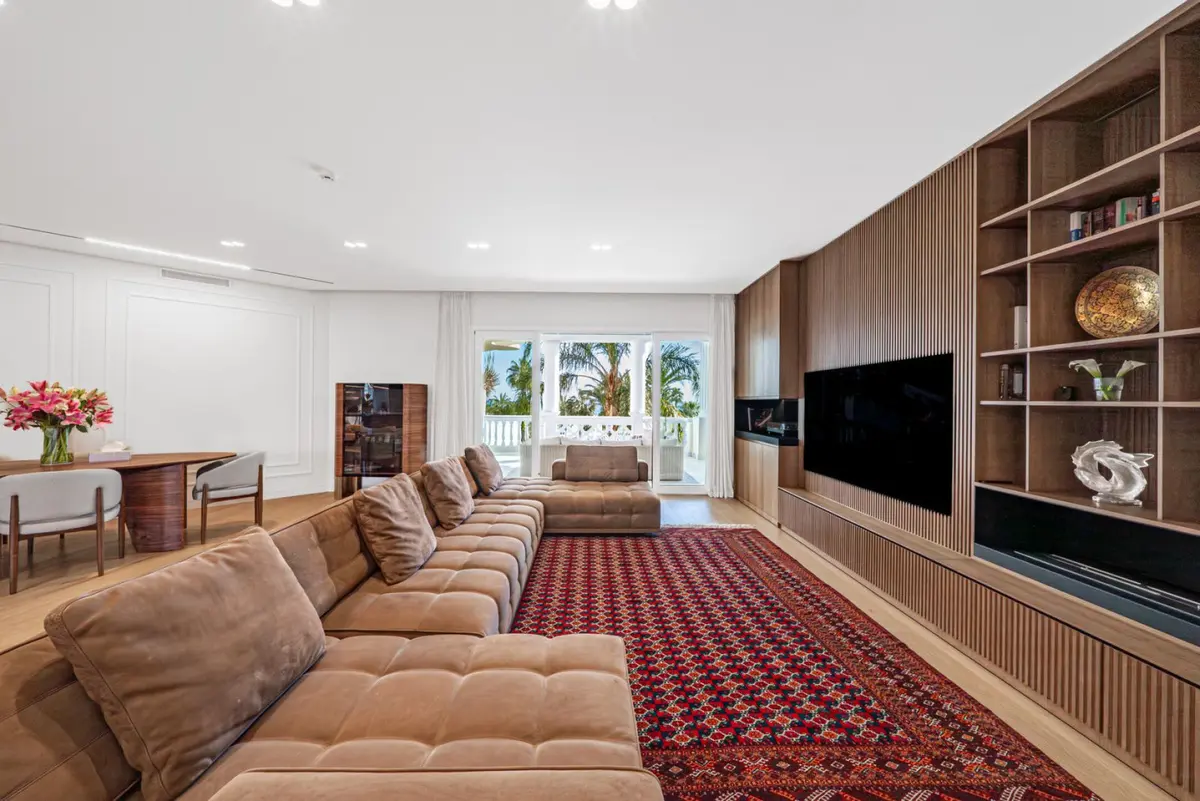 Middle Floor Apartment in Estepona