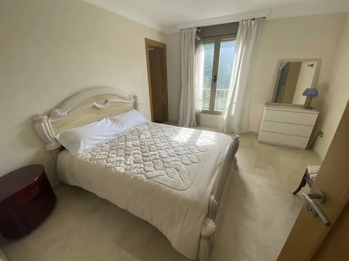 Detached Villa in Nueva Andalucía