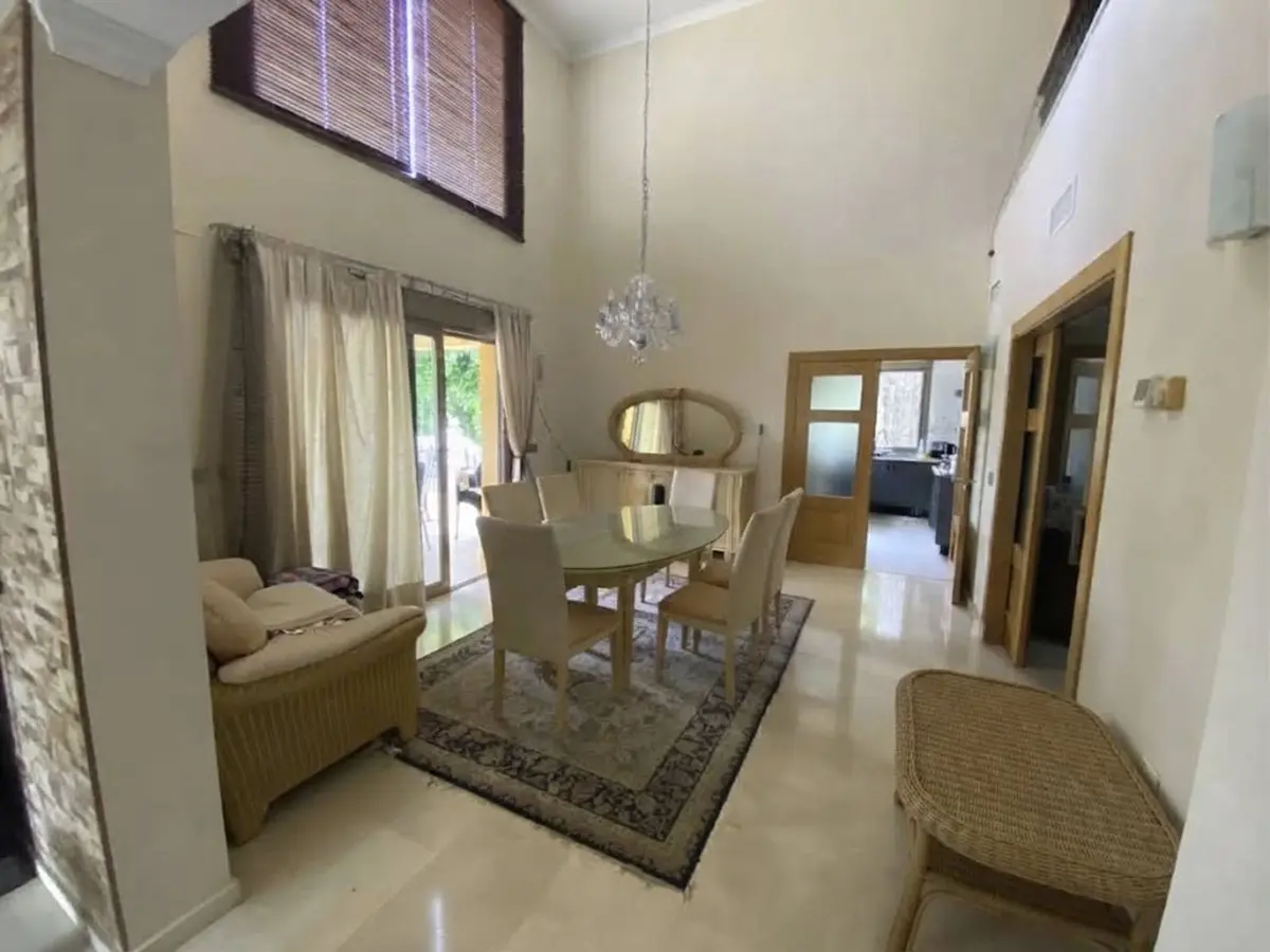 Detached Villa in Nueva Andalucía