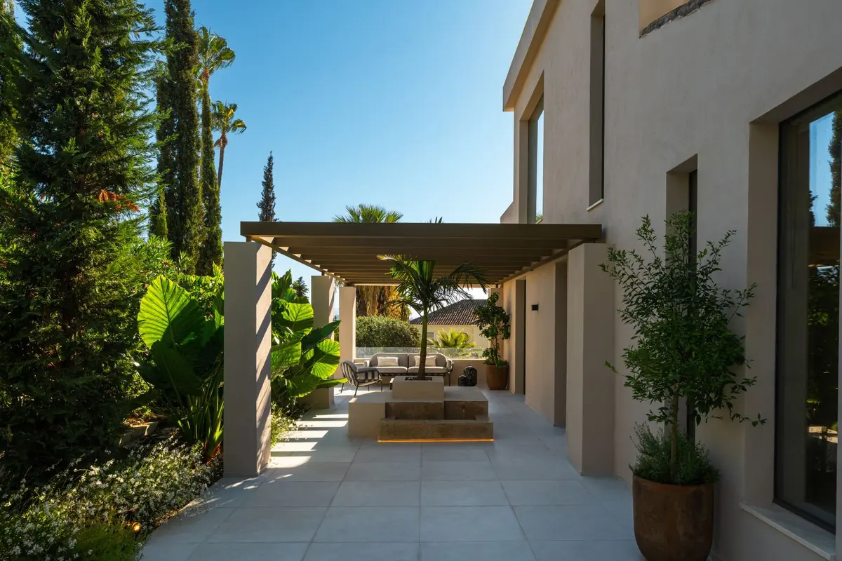 Detached Villa in Nueva Andalucía