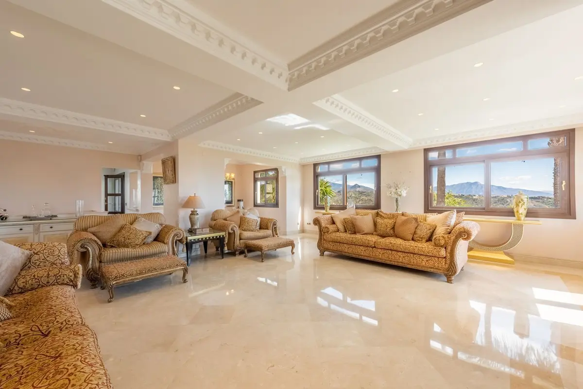 Detached Villa in Estepona