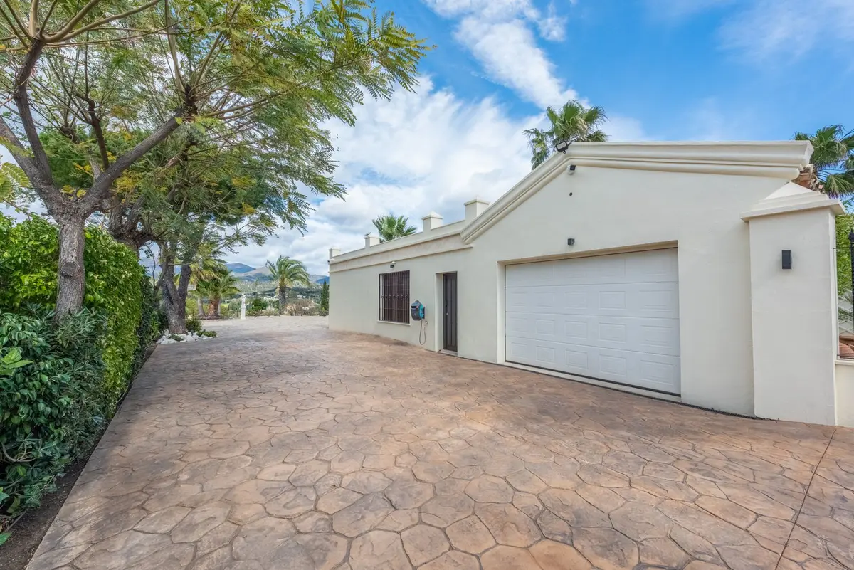 Detached Villa in Estepona
