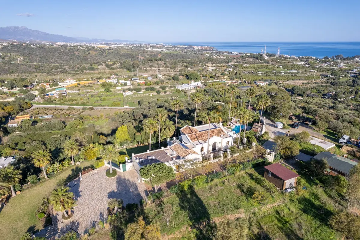 Detached Villa in Estepona