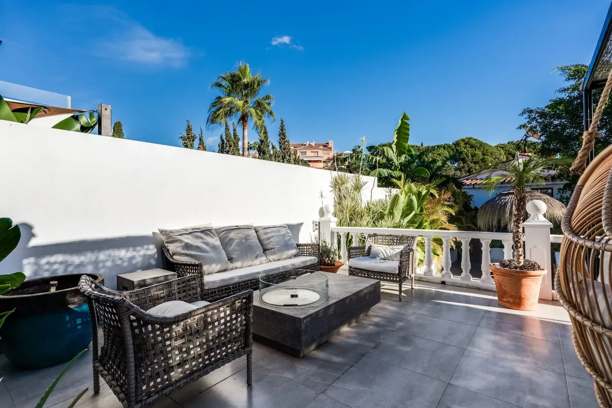 Detached Villa in Nueva Andalucía