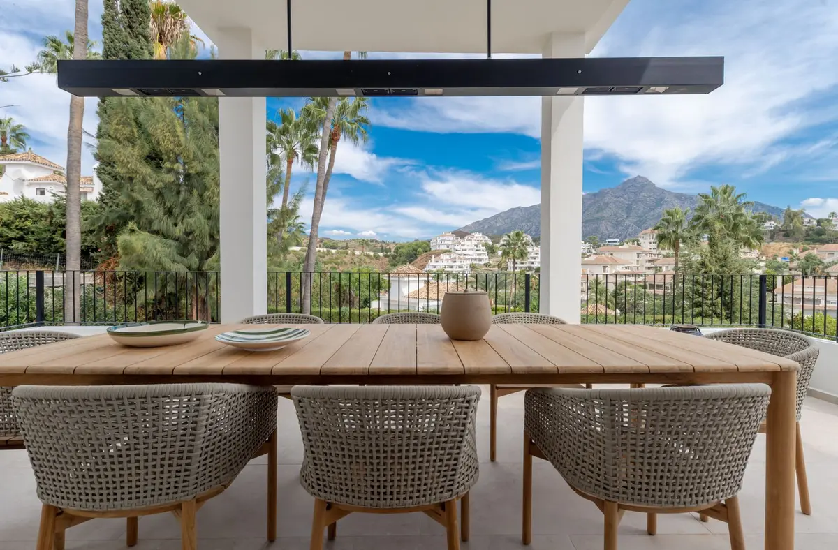 Detached Villa in Nueva Andalucía