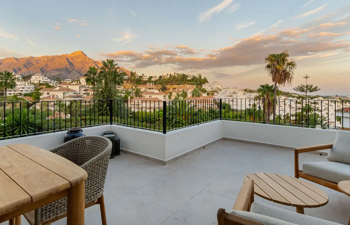 Detached Villa in Nueva Andalucía