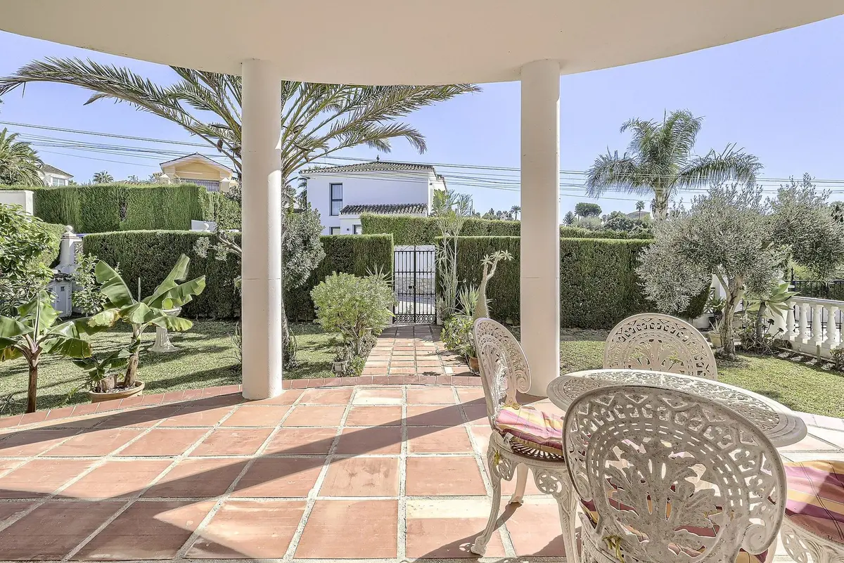 Detached Villa in Elviria