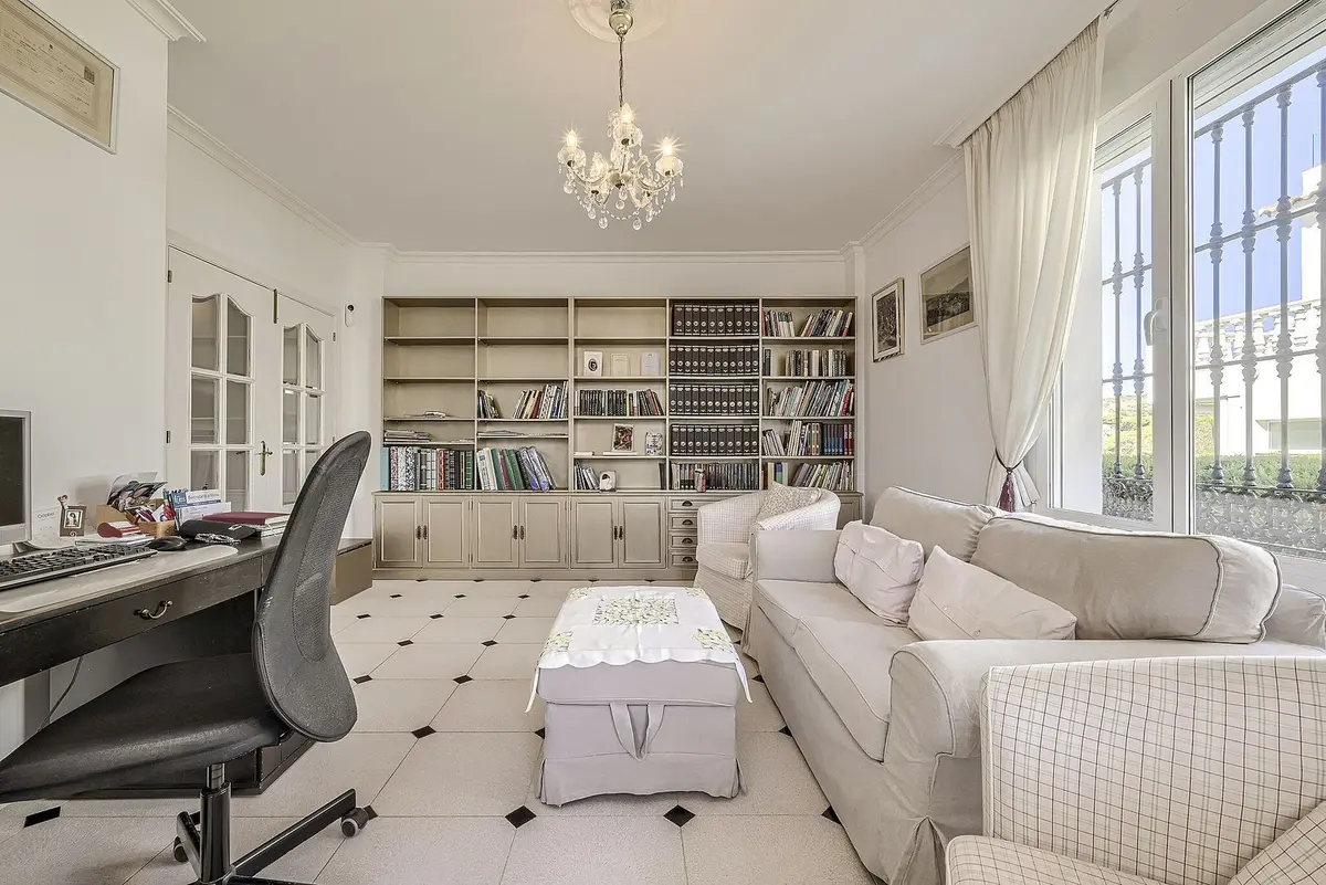 Detached Villa in Elviria