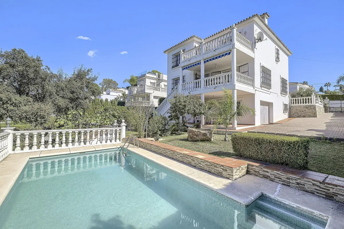 Detached Villa in Elviria