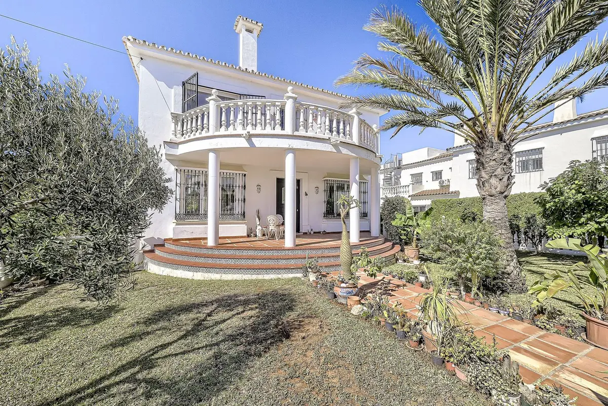 Detached Villa in Elviria