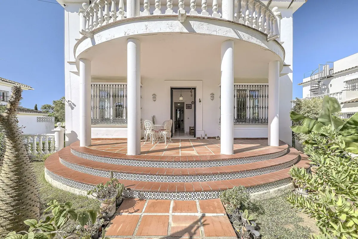 Detached Villa in Elviria