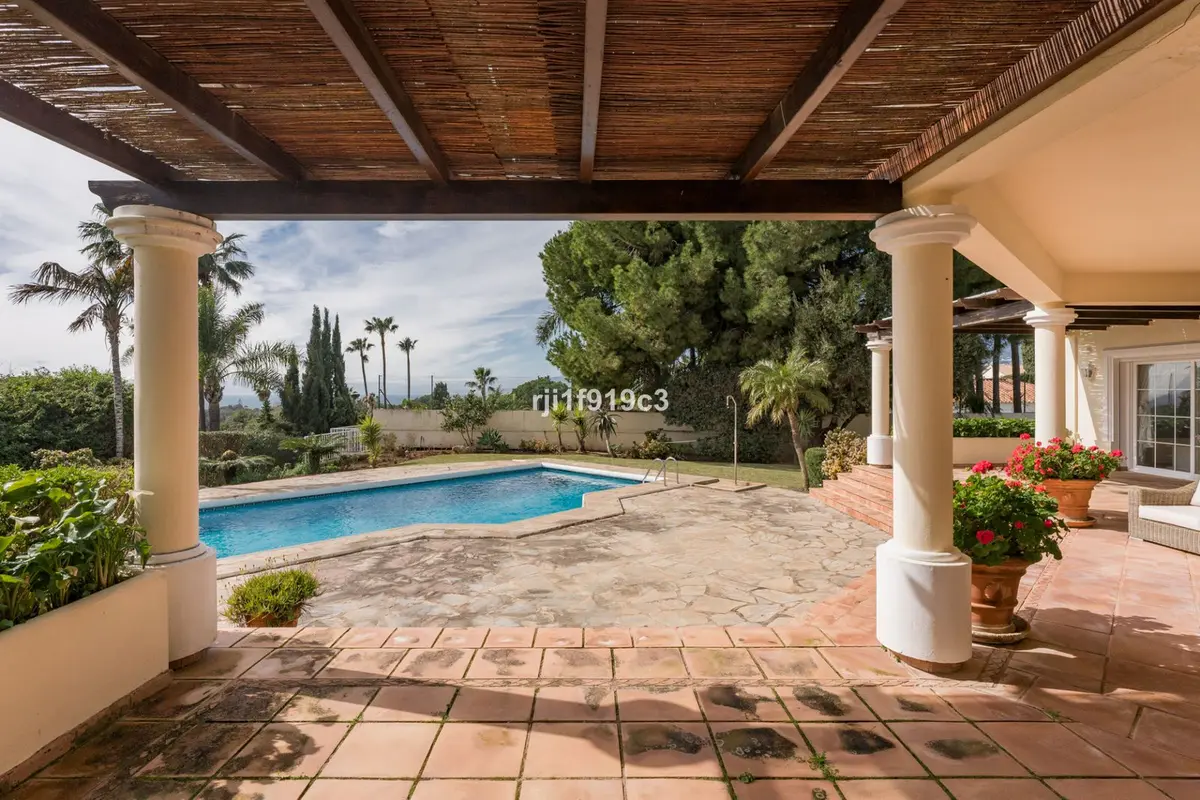 Detached Villa in Elviria