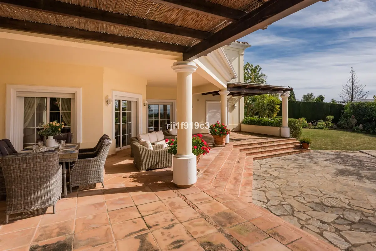 Detached Villa in Elviria