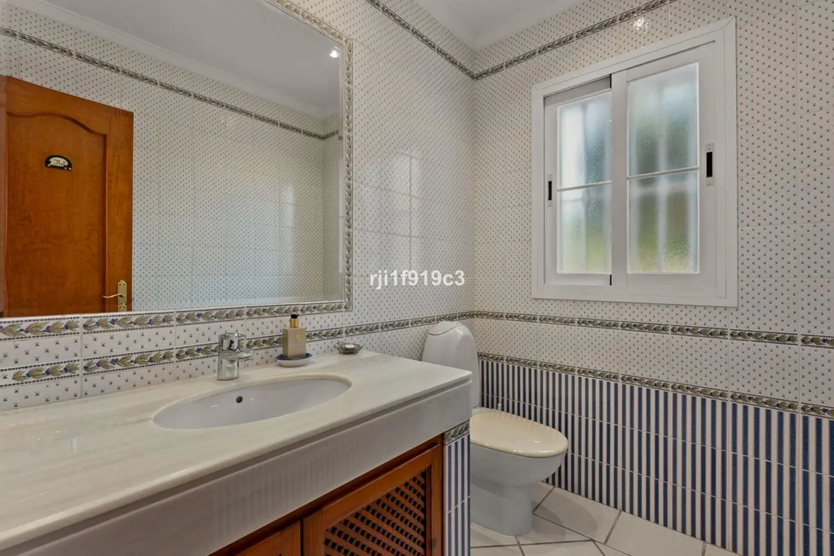 Detached Villa in Elviria