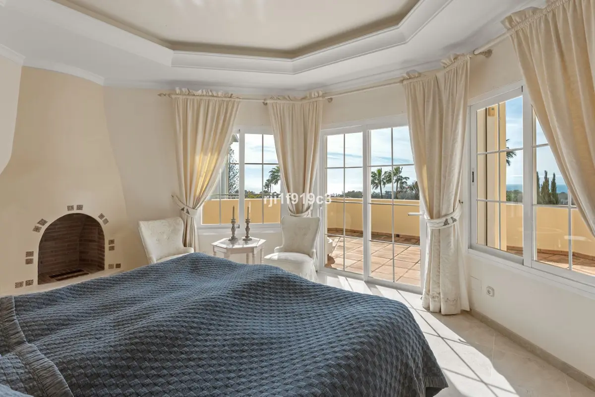 Detached Villa in Elviria