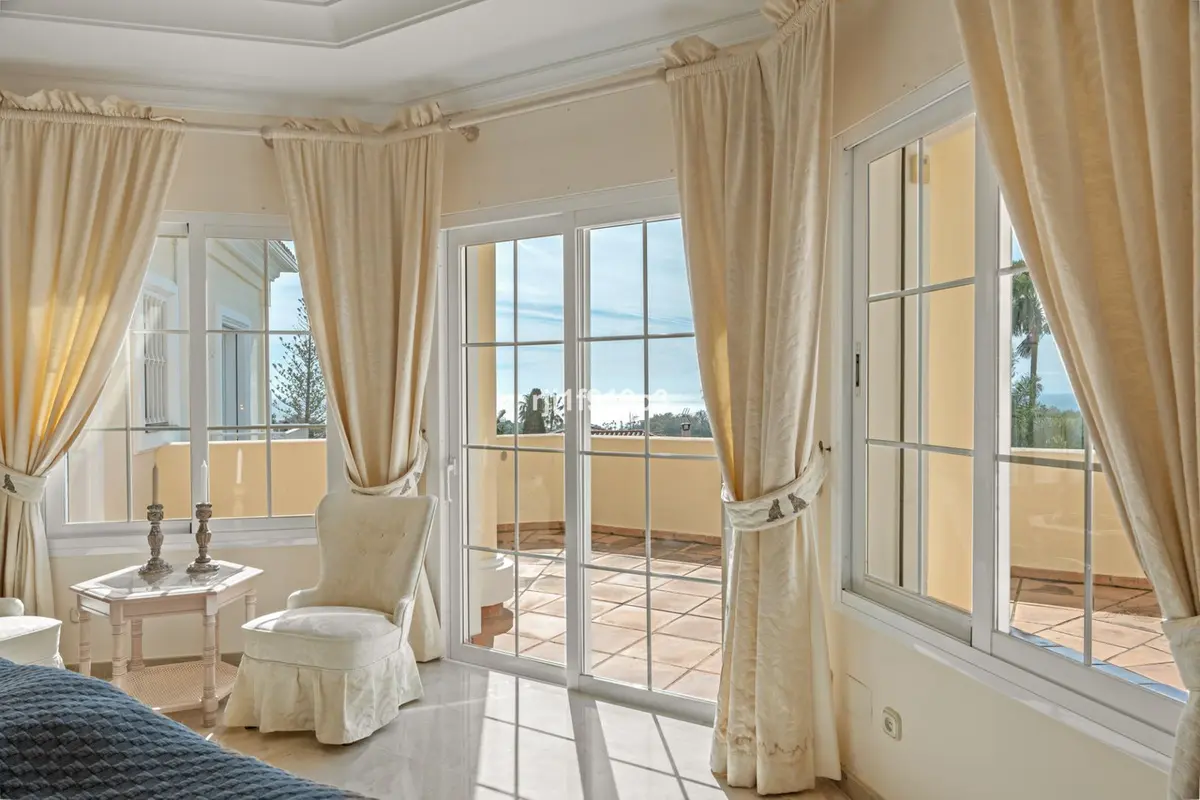 Detached Villa in Elviria