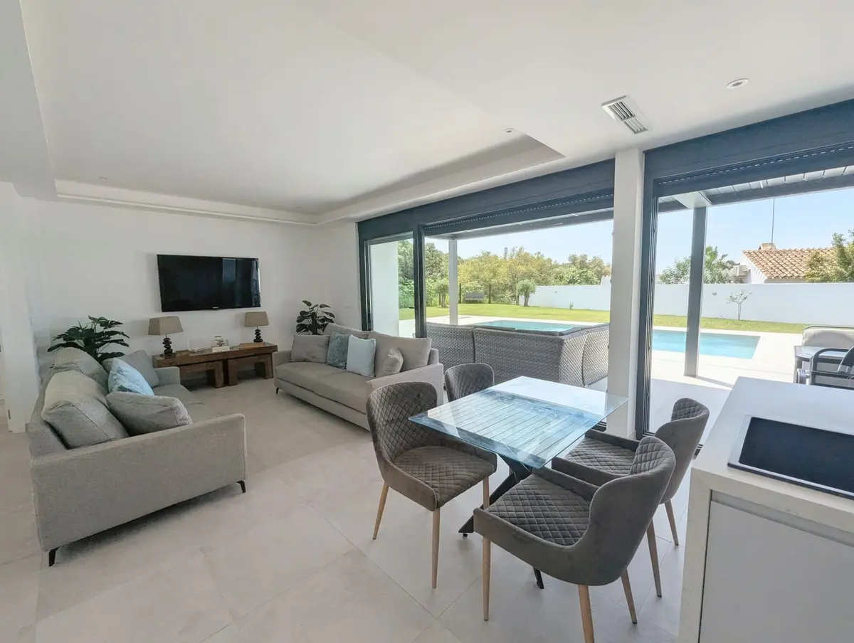 Detached Villa in Cabopino