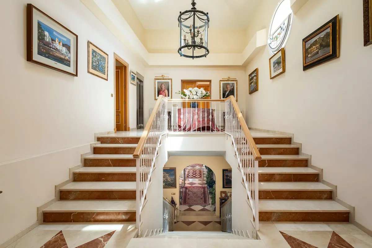Detached Villa in El Paraiso
