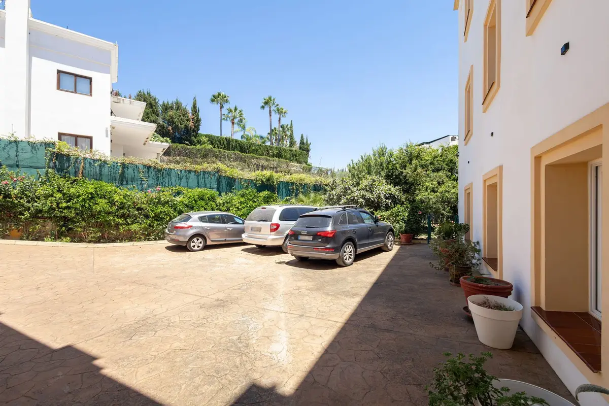 Detached Villa in El Paraiso