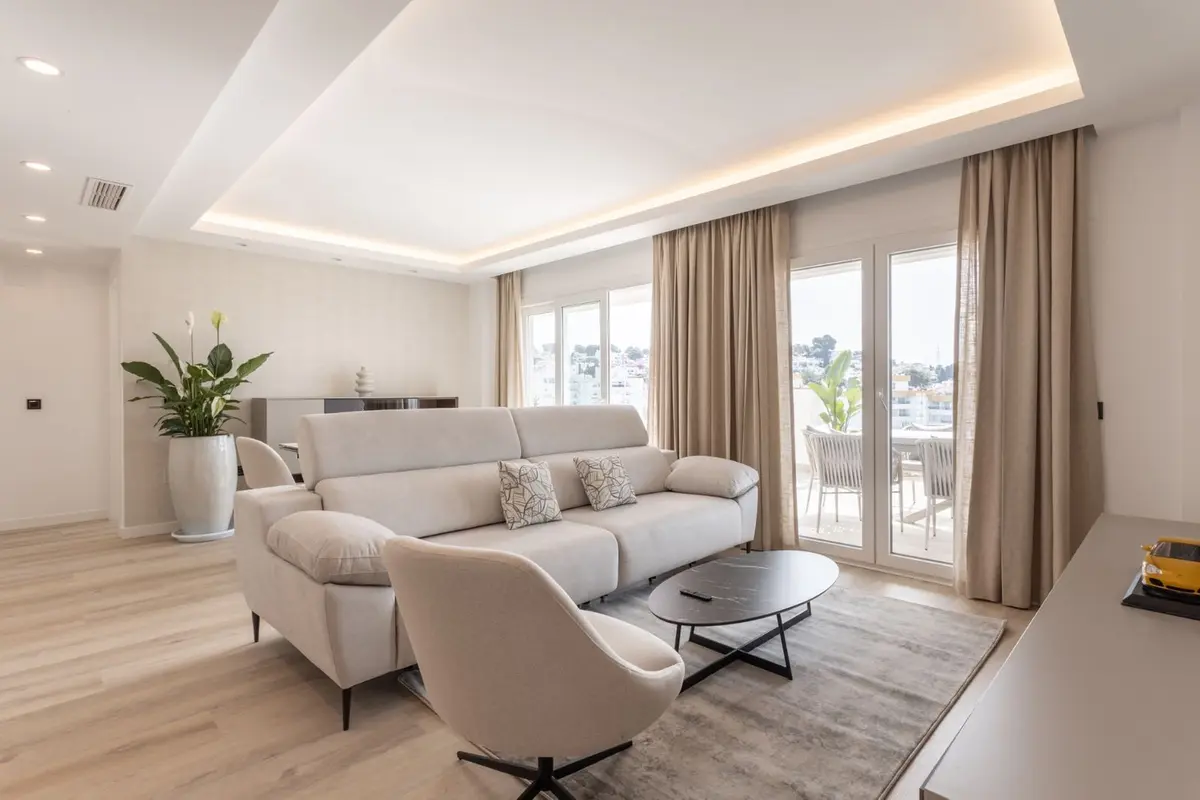 Middle Floor Apartment in Nueva Andalucía